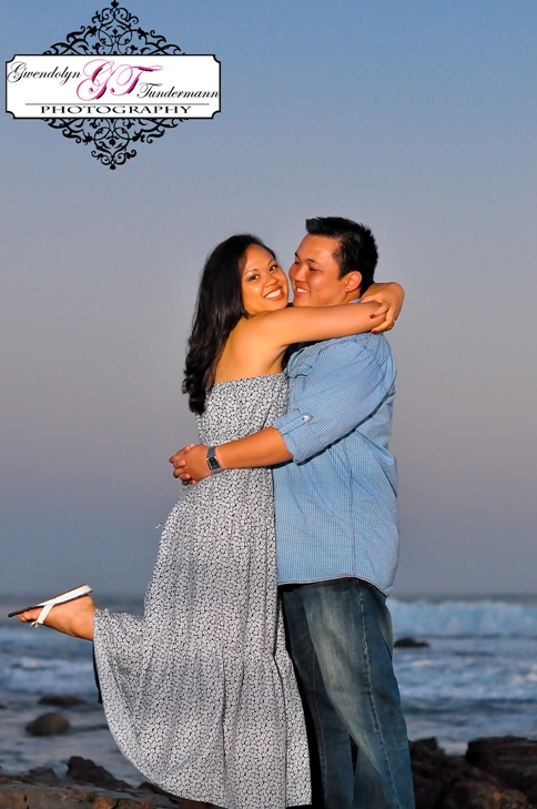 Crystal-Cove-Engagement-Photos-18.jpg