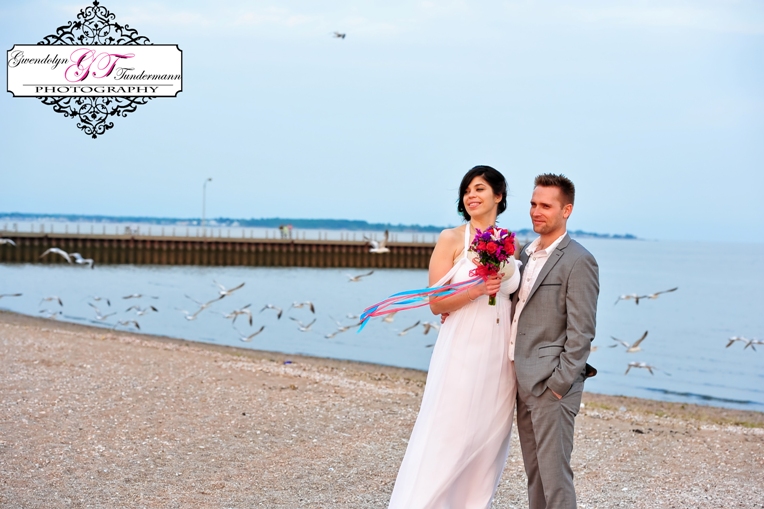 Savin-Rock-Wedding-Photos-13.jpg