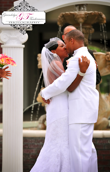 Oakleaf-Wedding-Photos-21.jpg