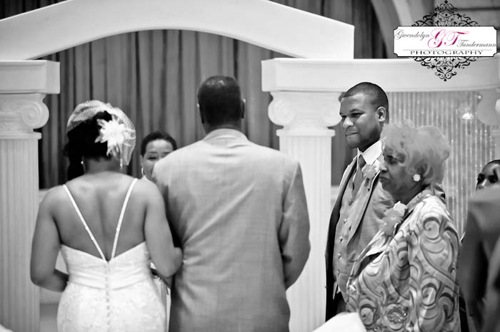 Jacksonville-Wedding-Photos-Bethel-Baptist06.jpg