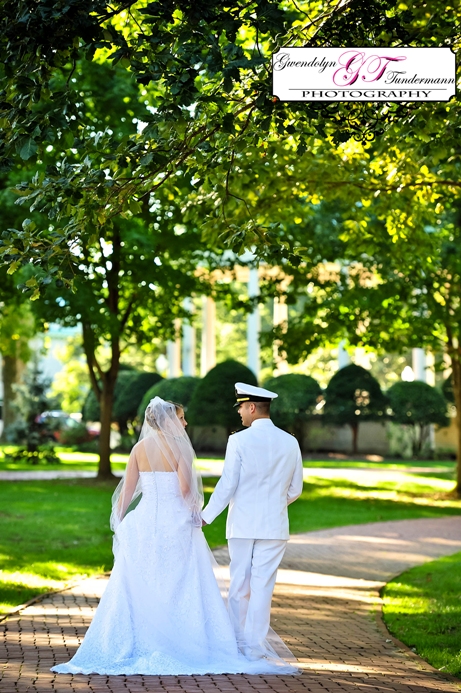 Naval-Academy-Annapolis-Wedding-Photos-25.jpg