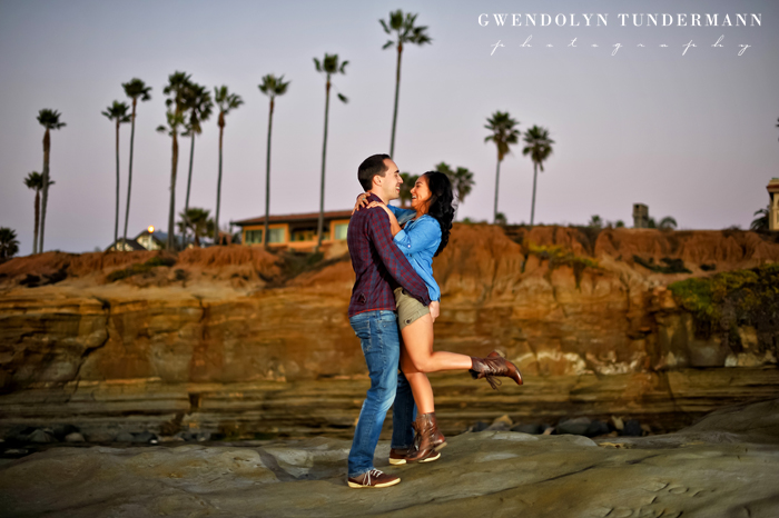 Sunset-Cliffs-Engagement-Photos